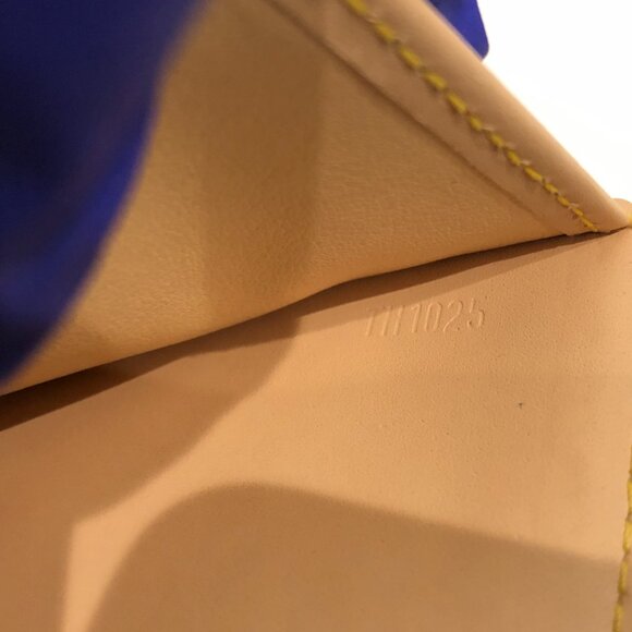 【18MK】Louis Vuitton White Multicolor Koala Wallet sku#85483 (gently used) - Picture 13 of 13